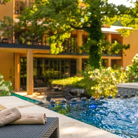 Bambara Hotel Felsotarkany